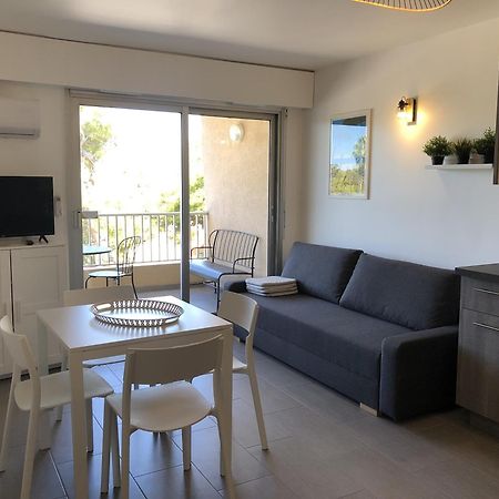 Holidays Hyeres Phòng bức ảnh