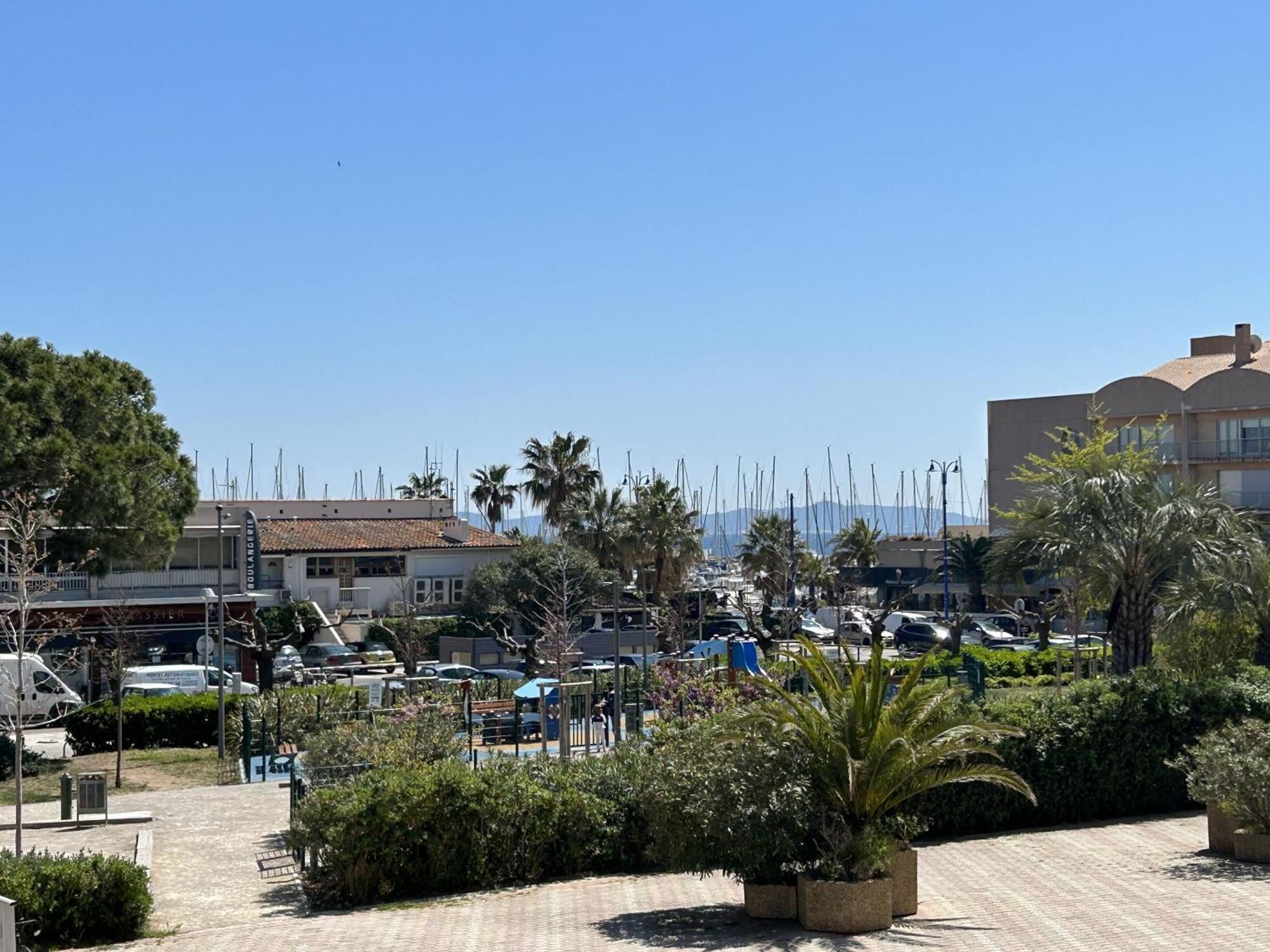 Holidays Hyeres Phòng bức ảnh